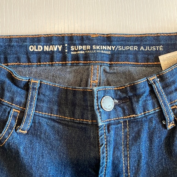 Old Navy super skinny mid rise. Jeans waist 16 inches rise 9 inches 29 inches. - Picture 4 of 9